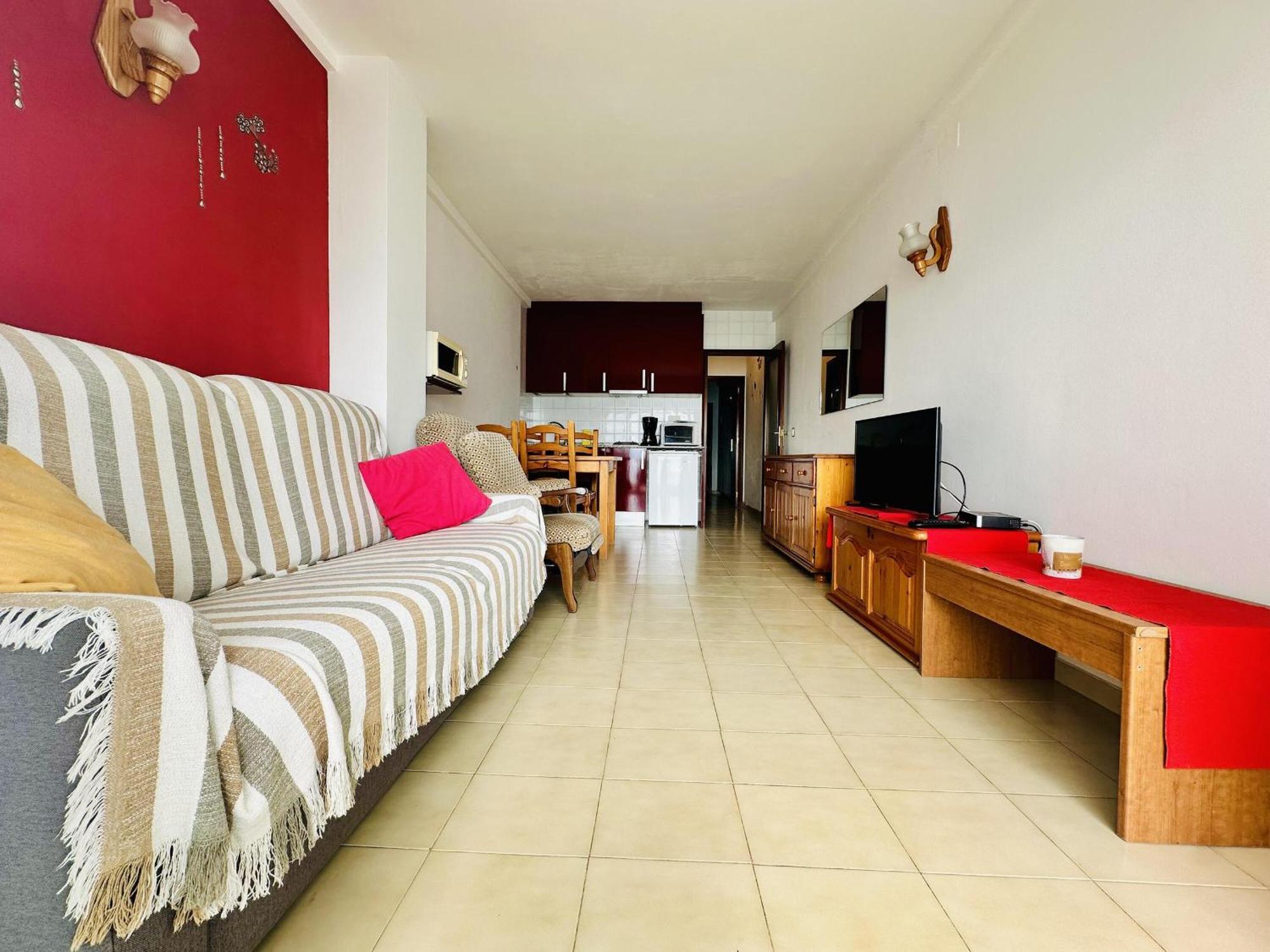 Apartment 1011 Meda Chica 4-g, Maravillosa Situacion, Sobre Rocas Donde Podra Relajarse Escuchando Olas Del Mar, Vista Al Mar. - Es-258-24